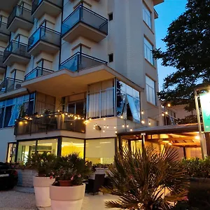https://hotel-goldene-rose.emilia-romagnahotels.net